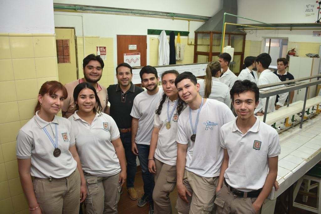 Estudiantes santafesinos fueron elegidos entre los mejores del país en Química