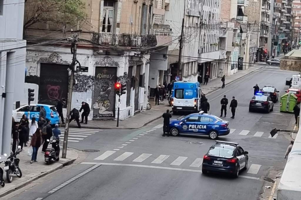 Rosario: quedó preso un conductor que empezó a los tiros en el centro para intentar evitar un supuesto robo