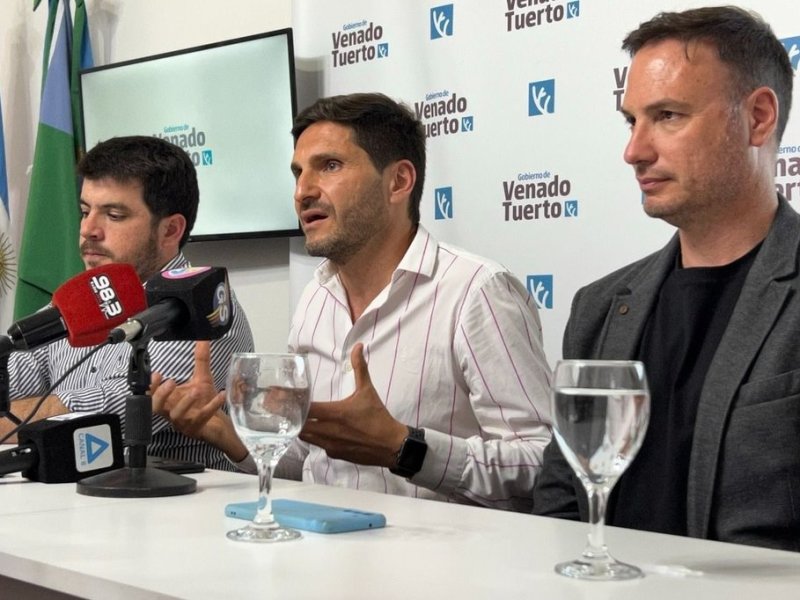 Para Pullaro y Enrico, «la Autopista 33 es otra mentira más del kirchnerismo»
