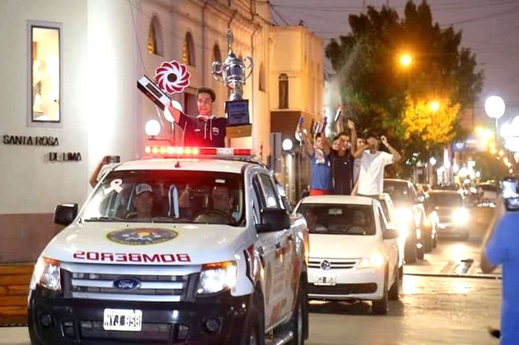 Villaguay recibió a Juan Pablo Guiffrey, campeón de la Fórmula 3 Metropolitana