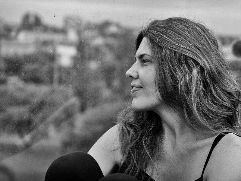 Carina Sedevich: «Entiendo a la poesía como mi forma de habitar el mundo»
