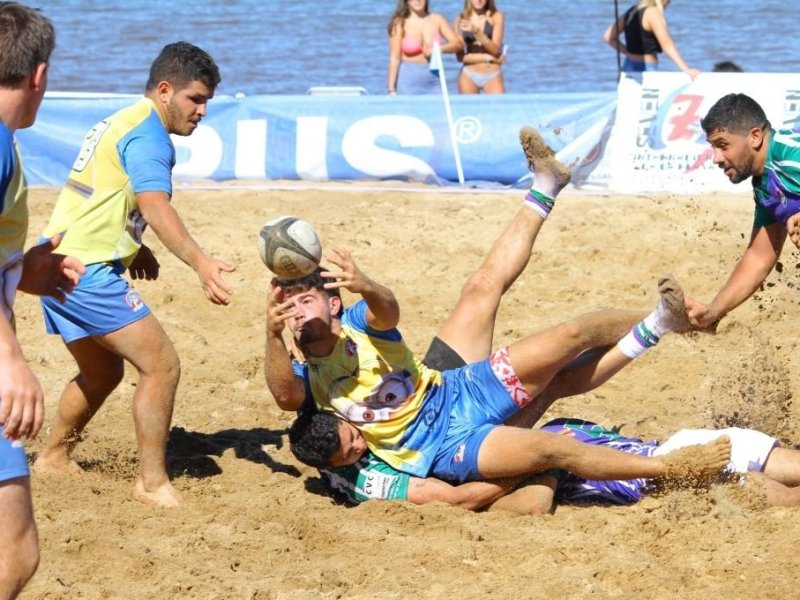 Pelay se engalana con el Seven de la Playa