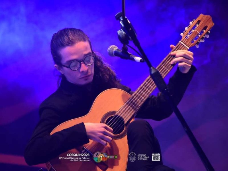 Santafesinos ganadores del Pre Cosquín participaron de la primera luna del Festival