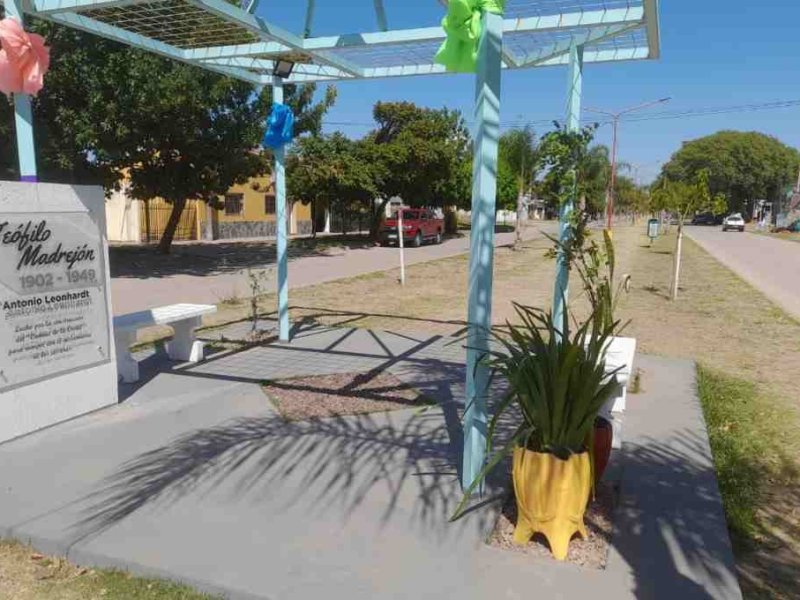 Homenajearon a Teófilo Madrejón en un aniversario más de su nacimiento