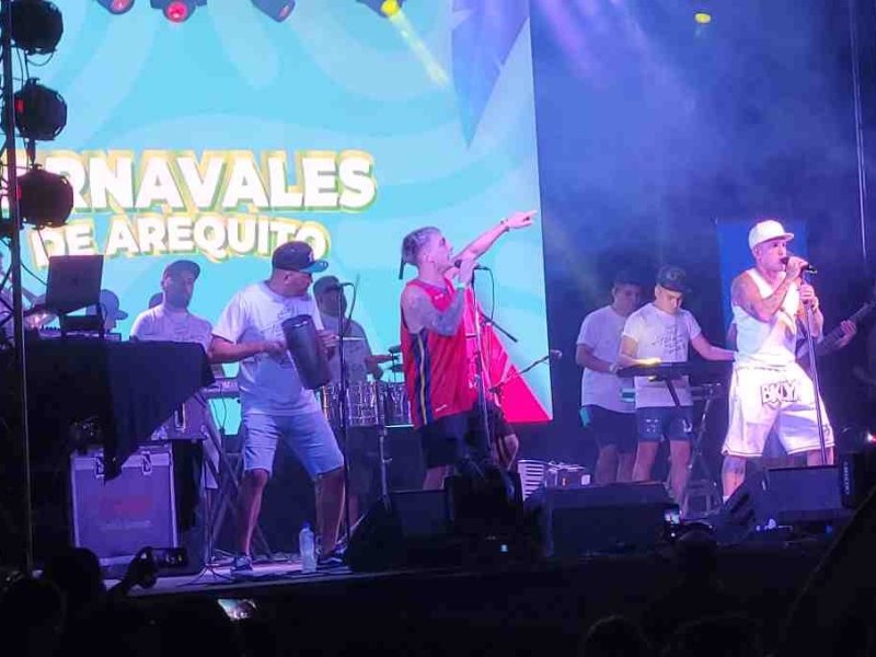 Más de 7.000 personas se hicieron presentes en los Carnavales de Arequito