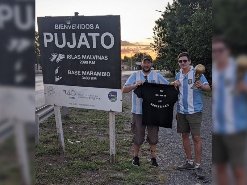Promesa cumplida: caminaron de Rosario a Pujato con la Copa del Mundo