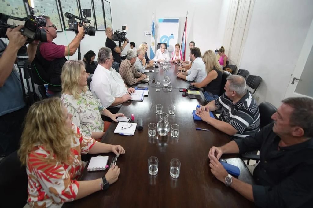 Los gremios aceptaron la propuesta y comenzarán las clases