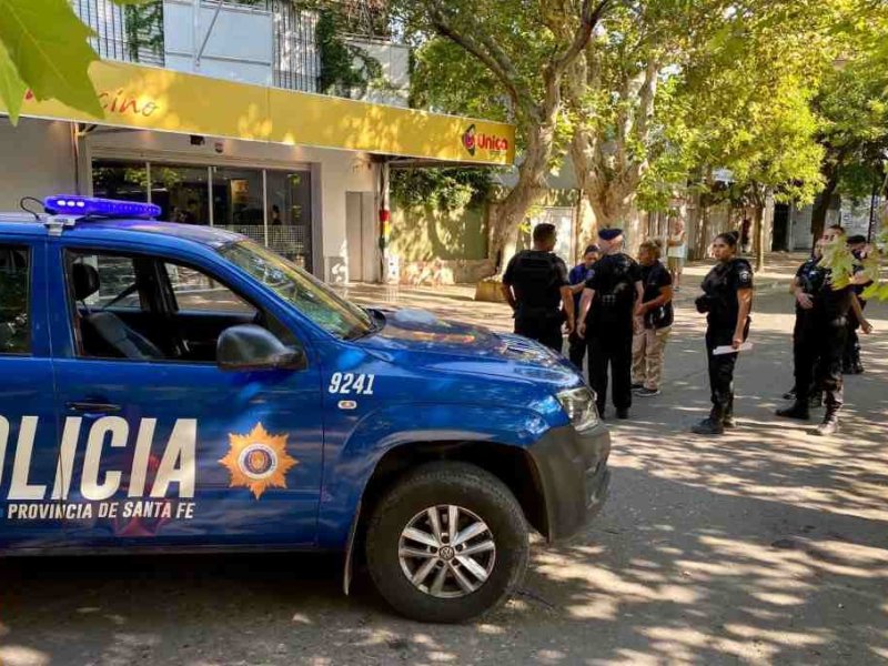 Imágenes de la balacera al supermercado del suegro de Lionel Messi