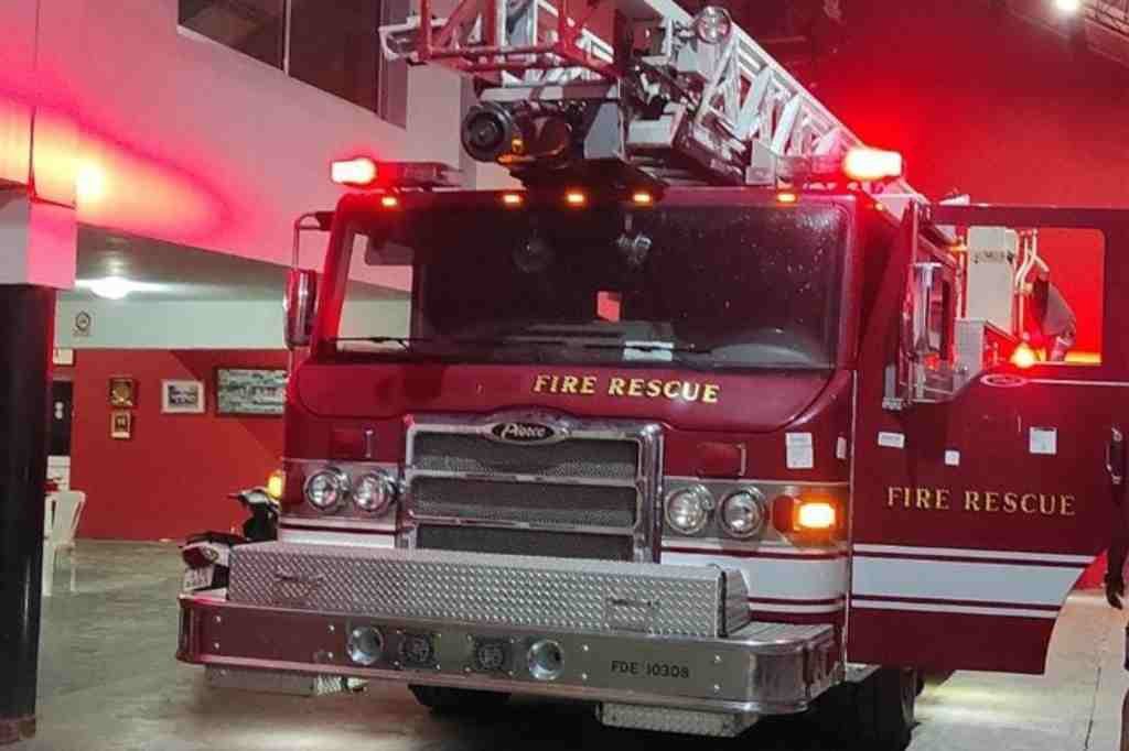 Los bomberos de Sastre ya tienen su moderna autobomba estadounidense