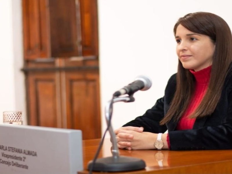 La concejala Almada se lanzó como precandidata a la intendencia