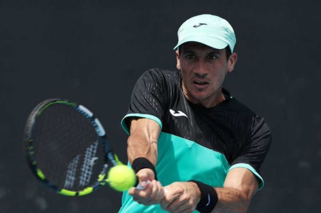 Bagnis se mide con el número 1 del mundo, Carlos Alcaraz