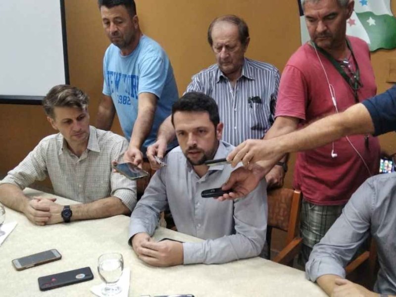 «No vale todo en política»