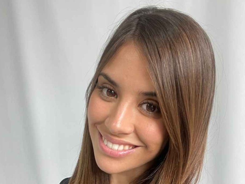 Es muy parecida a Antonela Roccuzzo y es tendencia