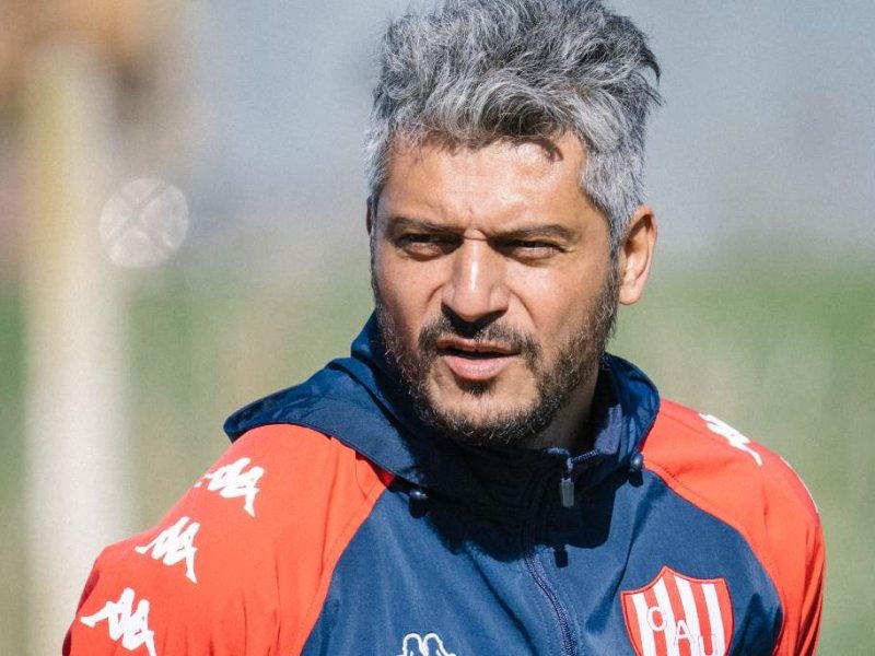 Munúa dejó de ser el técnico de Unión