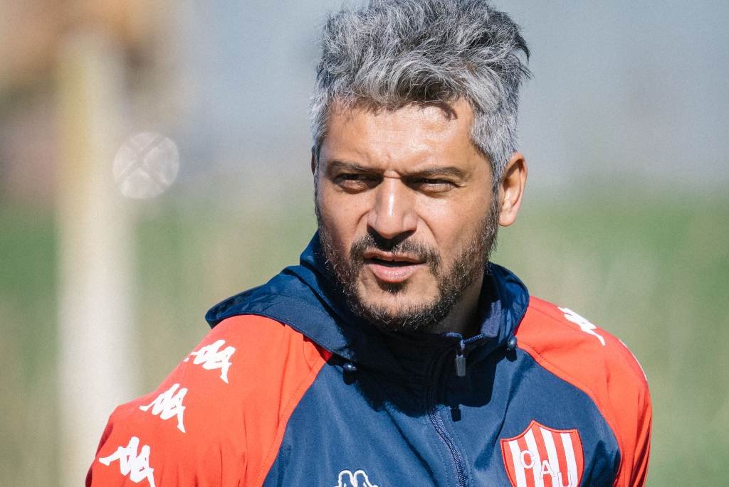 Munúa dejó de ser el técnico de Unión