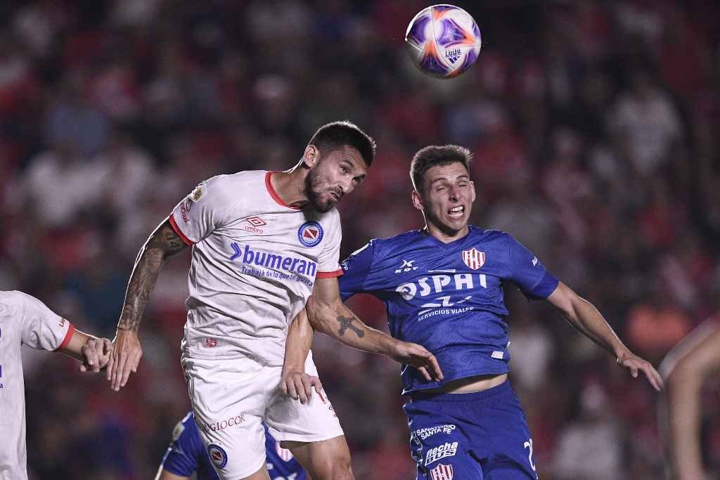 Unión fue goleado por Argentinos Juniors