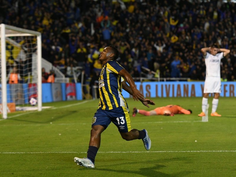 Rosario Central venció a Independiente y sigue cerca de la punta