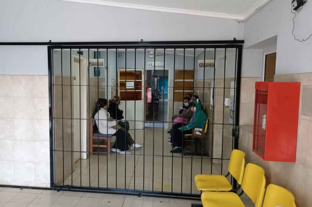 Debieron colocar rejas por la inseguridad en el Samco Avellaneda