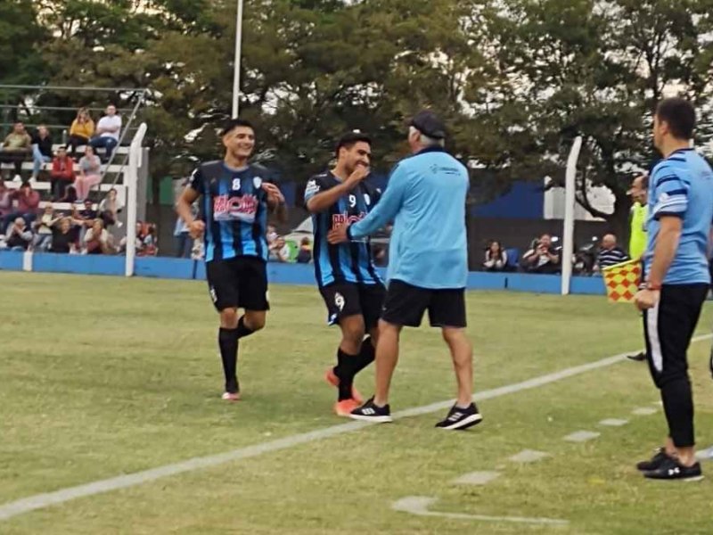 Liga San Martín: un puntero, dos escoltas, récord de goles y varios que se prenden