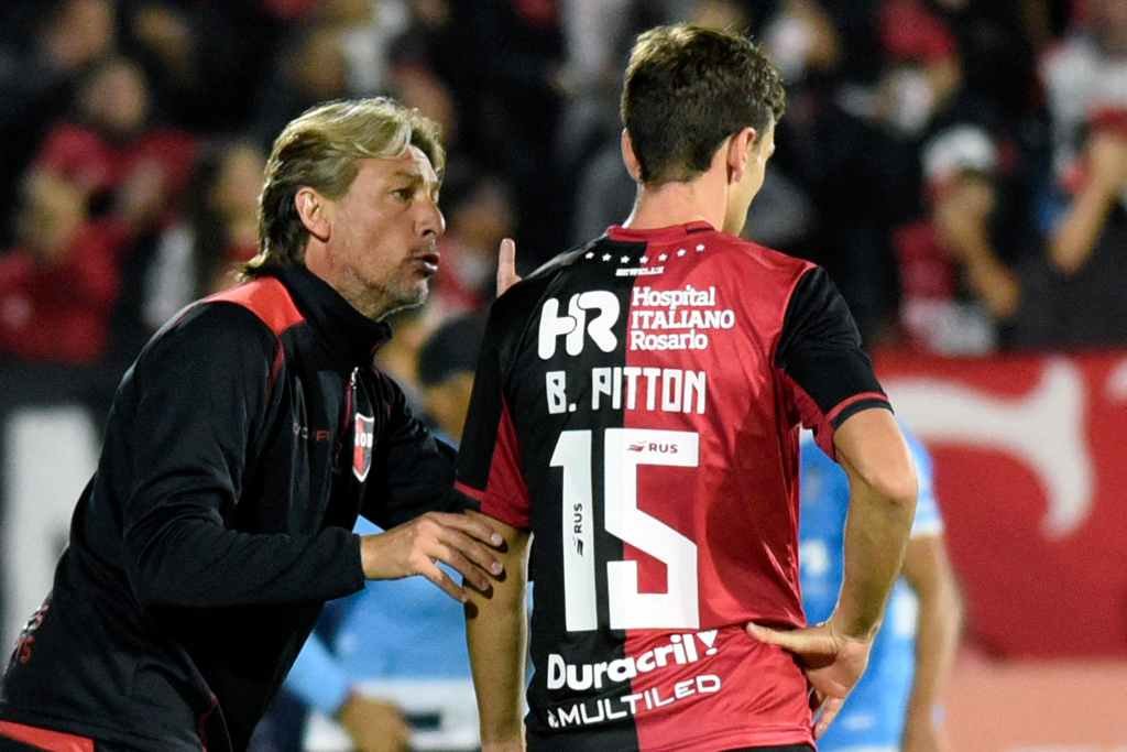 Newell’s y Argentinos chocan en el Coloso, con la cabeza también en las copas
