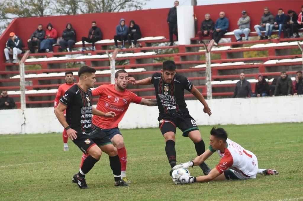 Atlético de Rafaela y Sportivo Las Parejas van por buen camino
