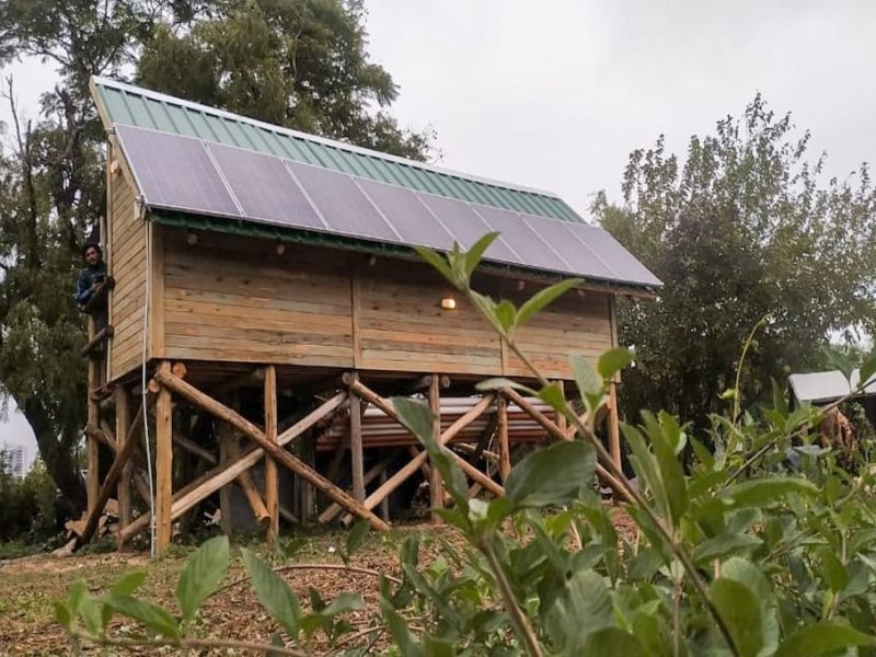Se instalaron ocho paneles solares en el Islote Curupí