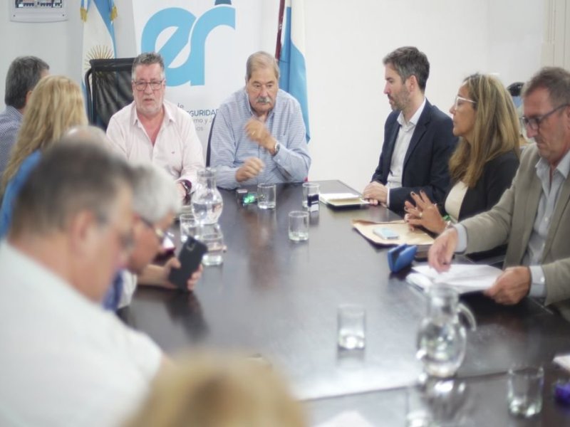 Se reabrirán las paritarias docentes