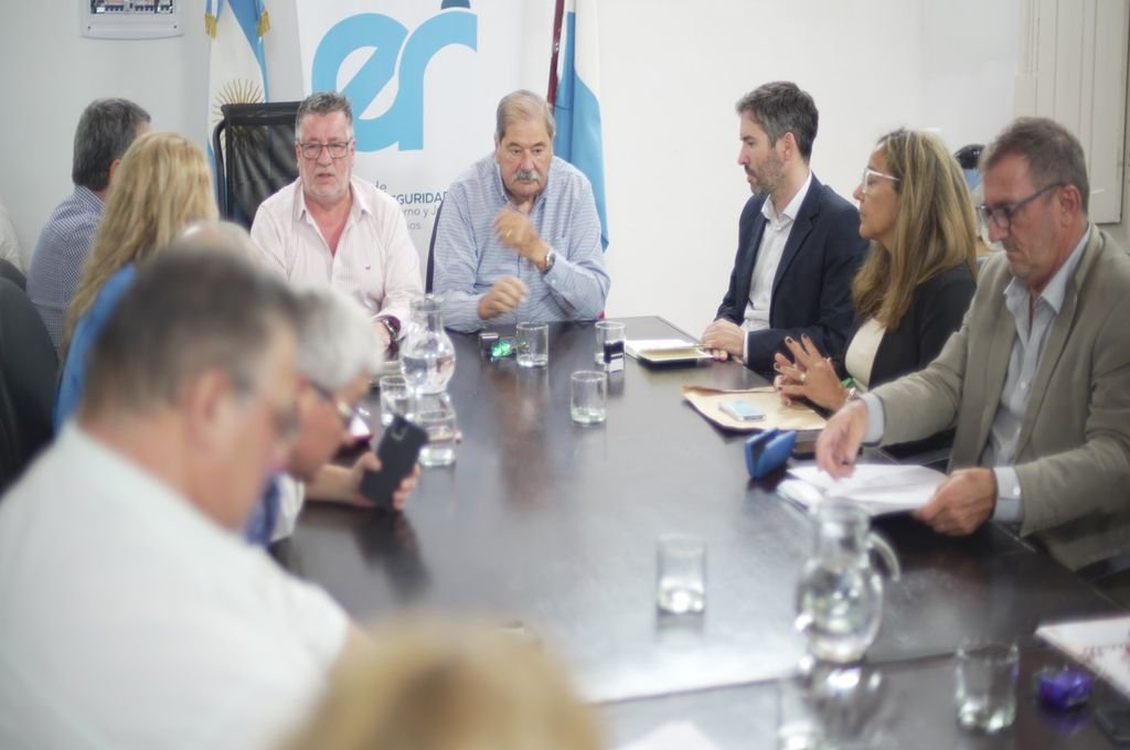 Se reabrirán las paritarias docentes