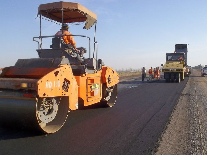 Pusineri confirmó que seguirán en marcha las obras públicas de la Provincia de Santa Fe