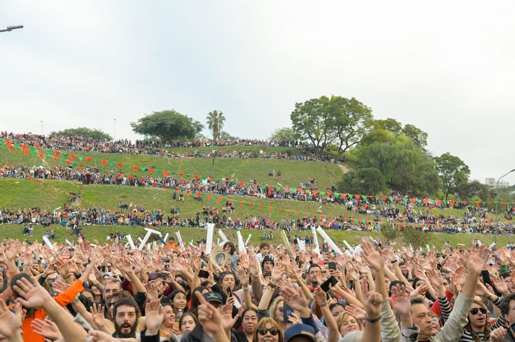 A pura fiesta, se realizó el cierre por el Mes de la Ciudad