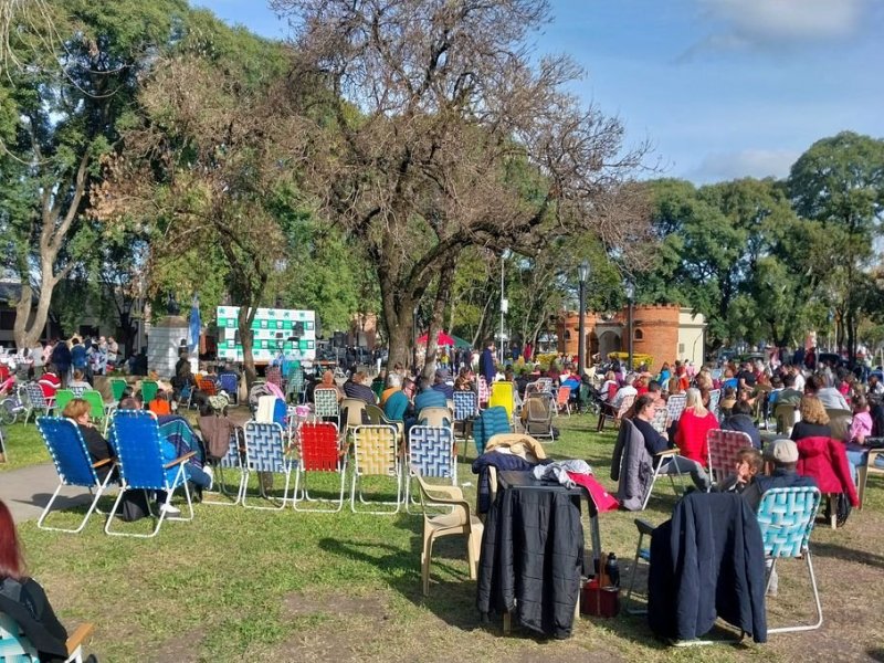 En Villa Elisa se realizó la segunda edición de la Peña de la Torta Frita
