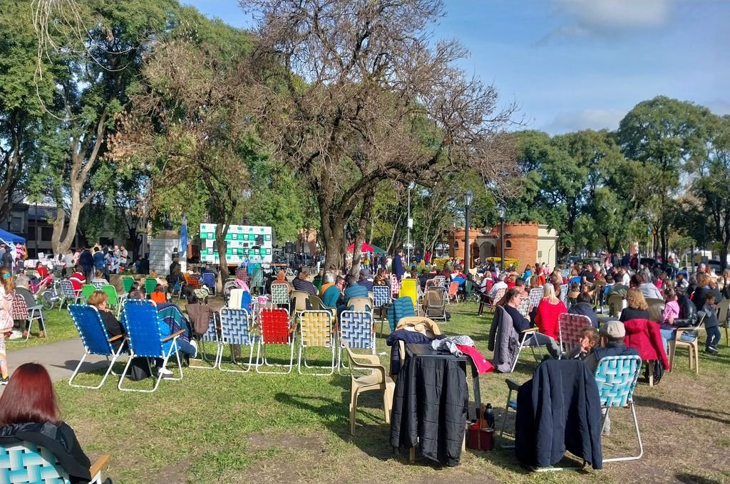 En Villa Elisa se realizó la segunda edición de la Peña de la Torta Frita
