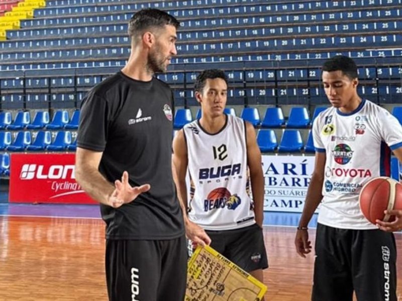 Seba Porta, de Sunchales a Ecuador: es coach «Pirata»
