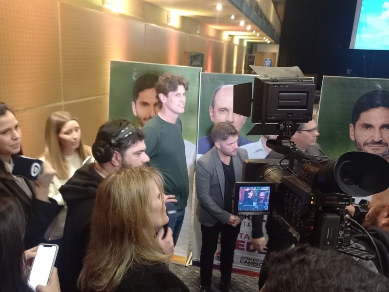 Martín Lousteau en Rosario: «Pullaro es el candidato del anti-marketing»