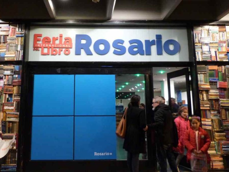 Escrituras under en la Feria Internacional del Libro de Rosario