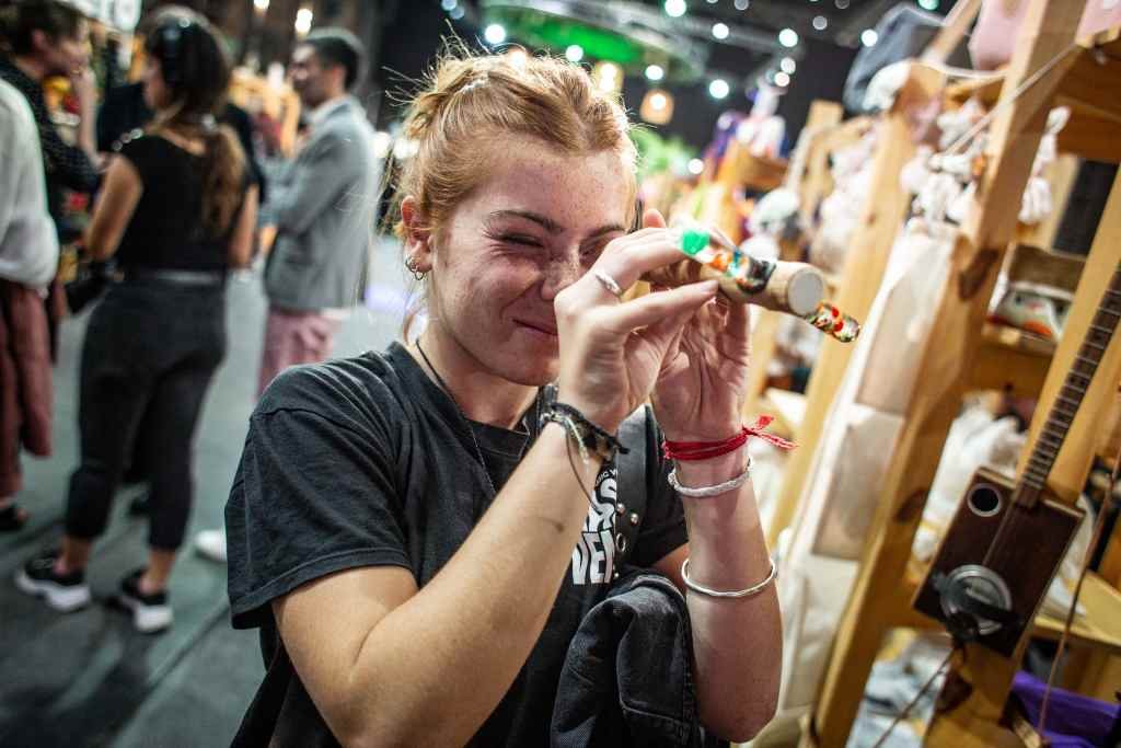 Comienza la Feria del Centro con industrias creativas en diseño en Rosario