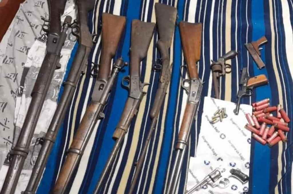 Capitán Bermúdez: encontraron un arsenal tras una denuncia