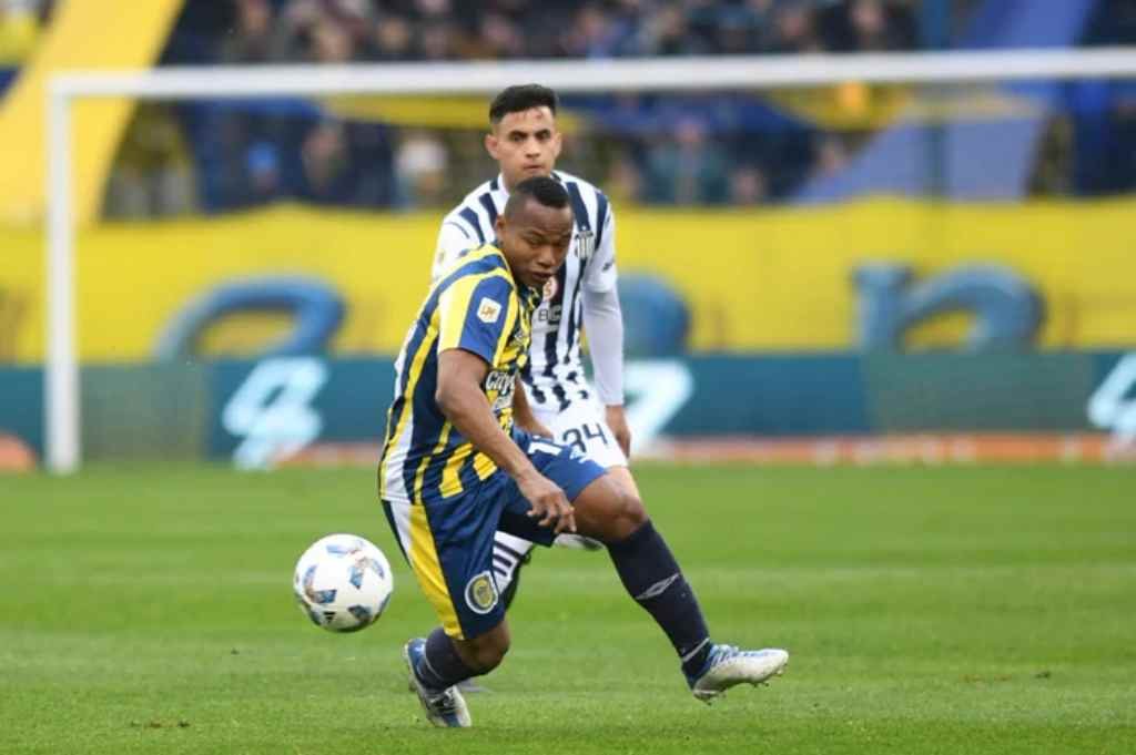 Rosario Central consiguió su primera victoria del torneo al batir a Talleres
