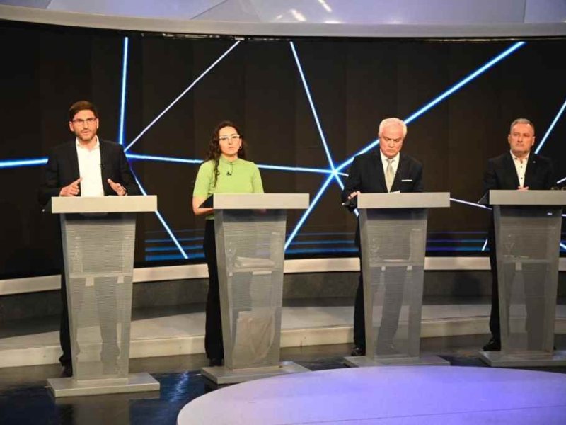 El debate se saldó sin discusiones ni grandes estridencias