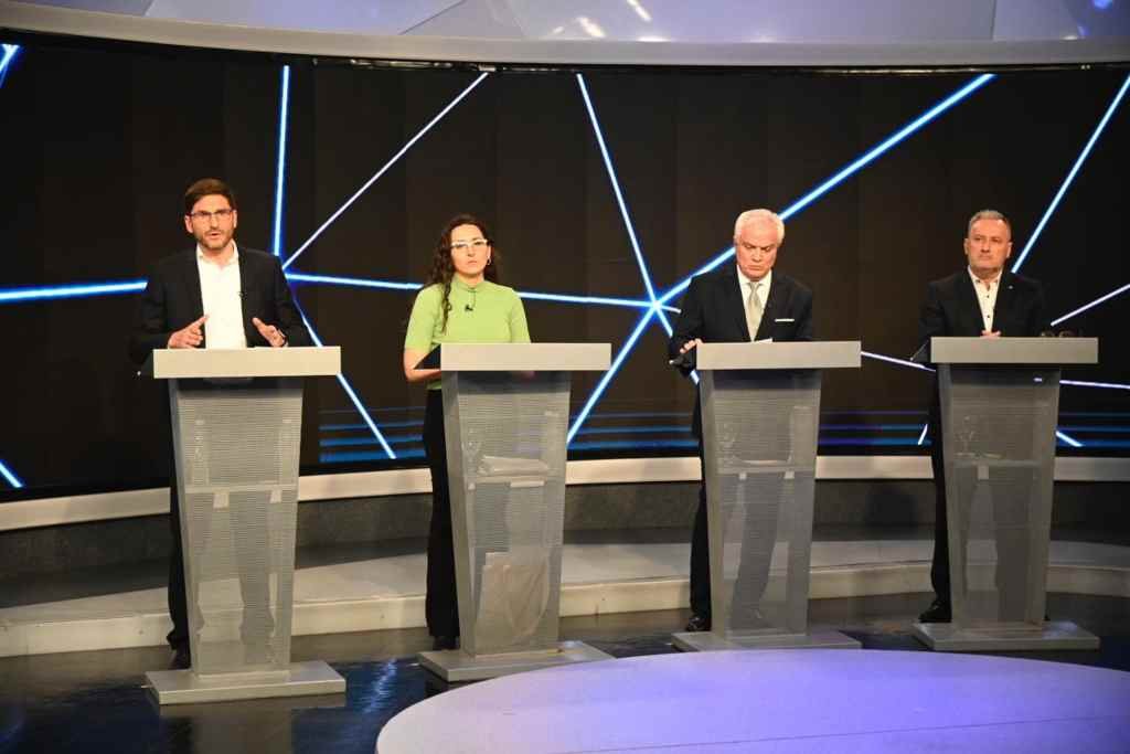 El debate se saldó sin discusiones ni grandes estridencias
