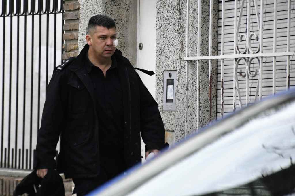 Rosario: disturbios en una seccional terminaron con el comisario herido