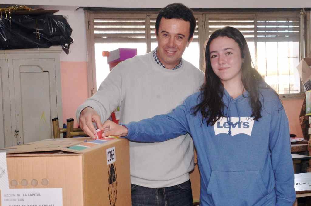 «Hoy se elige el destino de los próximos cuatro años», dijo Martínez Kerz