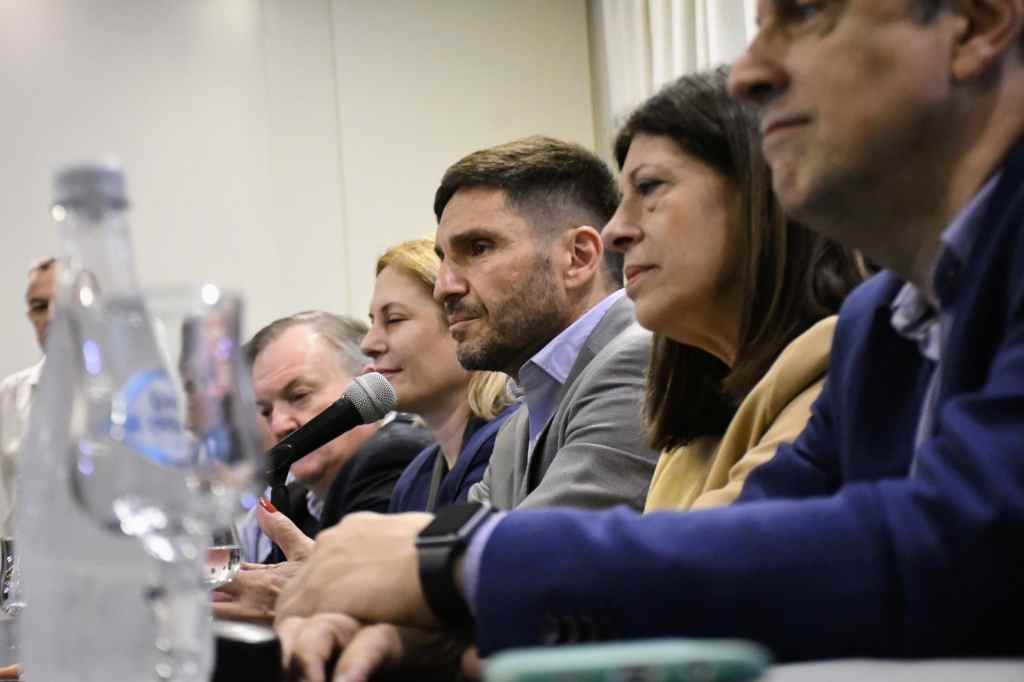 Maximiliano Pullaro, gobernador electo, prometió trabajo y más trabajo