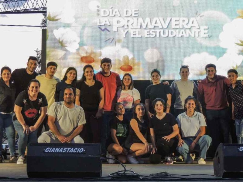 Exitoso Día de la Primavera y del Estudiante en San Javier