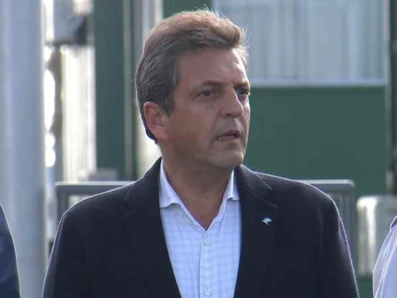 Rosario: Sergio Massa y Agustín Rossi, presentes en la apertura de una base policial en el sur
