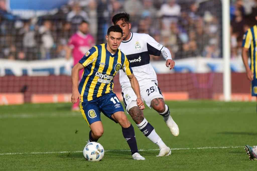 Rosario Central cayó derrotado en el bosque platense