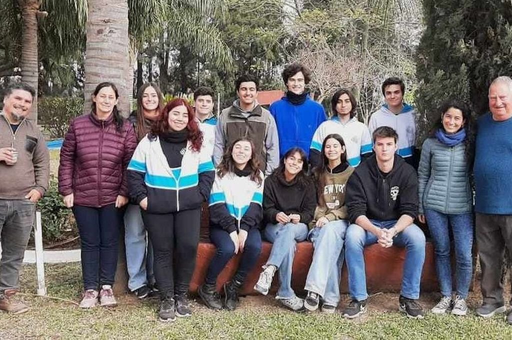 Alumnos de la Escuela Industrial visitaron el predio de F.I.M.A.