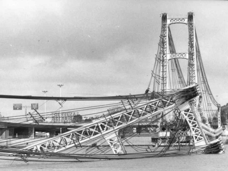 A 40 años de la caída del Puente Colgante
