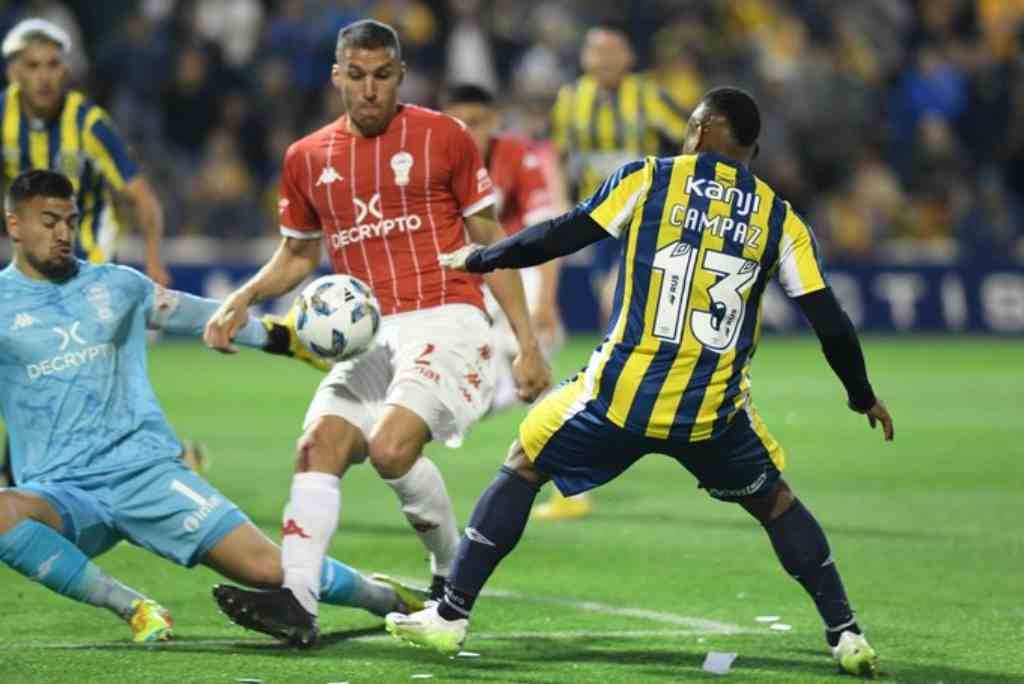 Rosario Central venció a Huracán con gol de Campaz