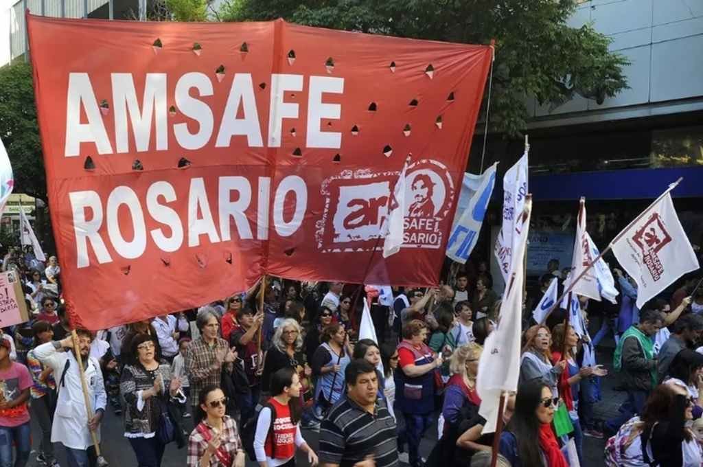 Amsafe Rosario y ATE Rosario se movilizan por reapertura de paritarias